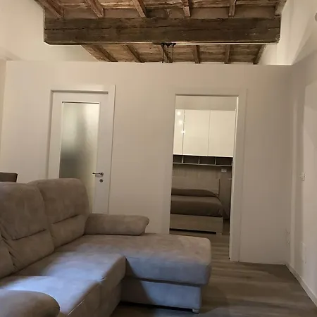 Apartment Dechiari 21